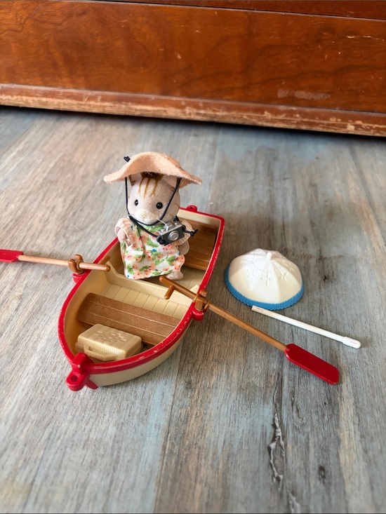 Sylvanian Families Other - Calico Critters / Sylvanian Families Rosie Row Boat